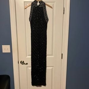 Adrianna Papéll Evening Dress, Size 4, Black